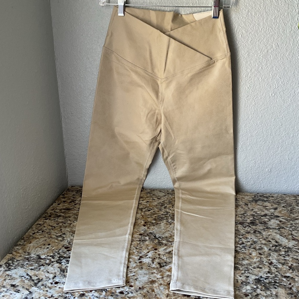🎁Aerie Tan Shimmery Leggings NWT